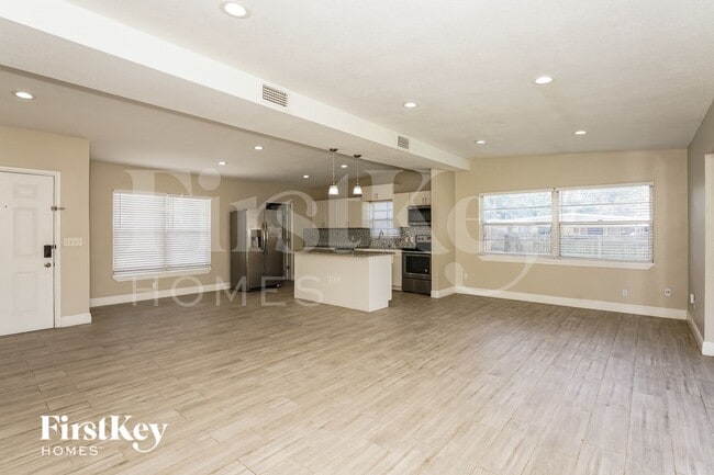 Photo - 1500 Dozier Ave