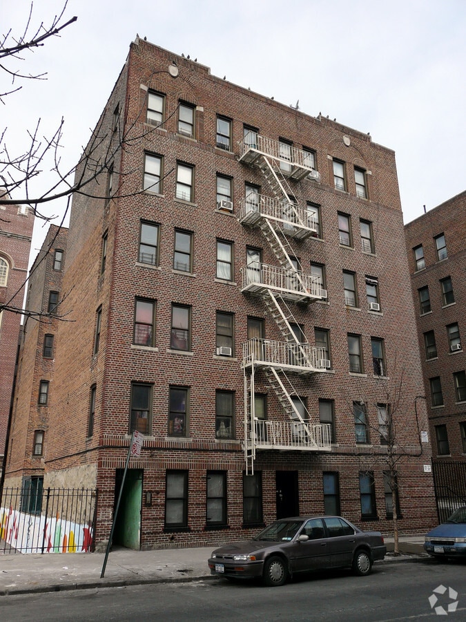 Photo - 1553-1555 Bryant Ave Apartments