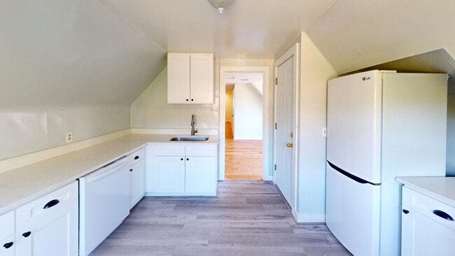 Building Photo - 610 Orange St Unit 3