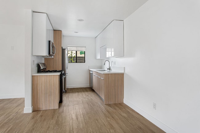 Photo - 1949 Park Grove Ave Unit 1