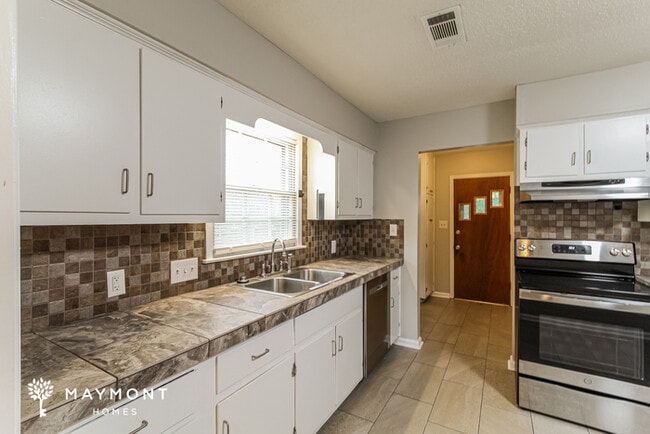 Photo - 3928 Croydon Rd