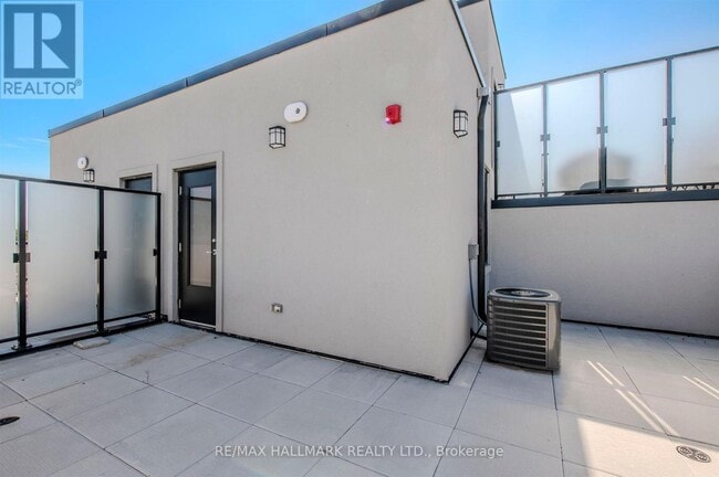 4TH FLOOR - 34-851 SHEPPARD AVENUE W - 4TH FLOOR - 34-851 SHEPPARD AVENUE W Unit 4th floor