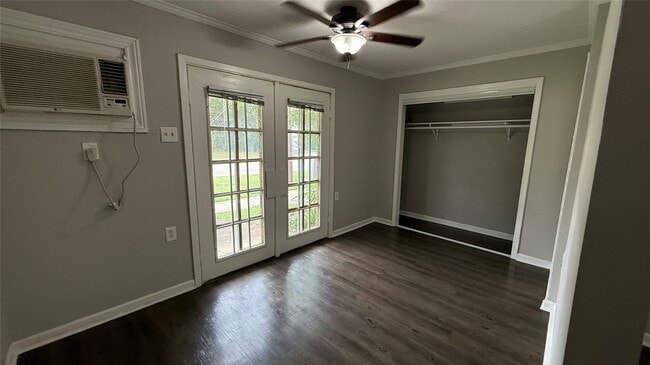 Building Photo - 1660 Richmond Ave. Unit 16