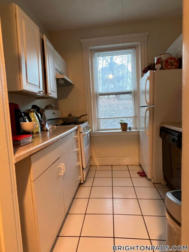 Photo - 10 Lothian Rd Unit 2