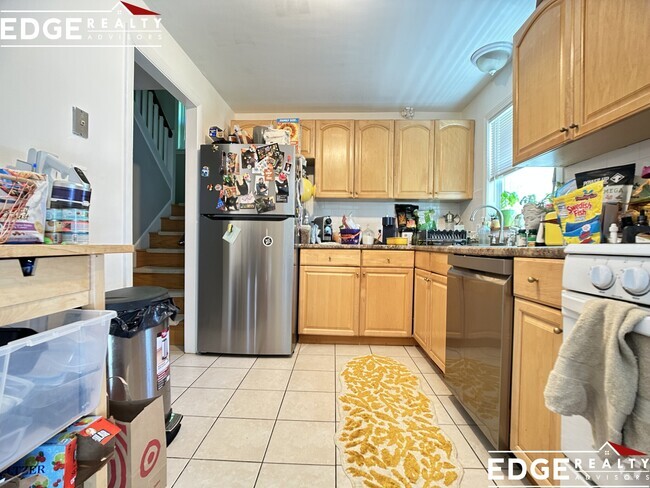Building Photo - 27 Waban St Unit 1 Rental
