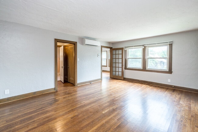 Photo - 19 Manor Ln Unidad 2