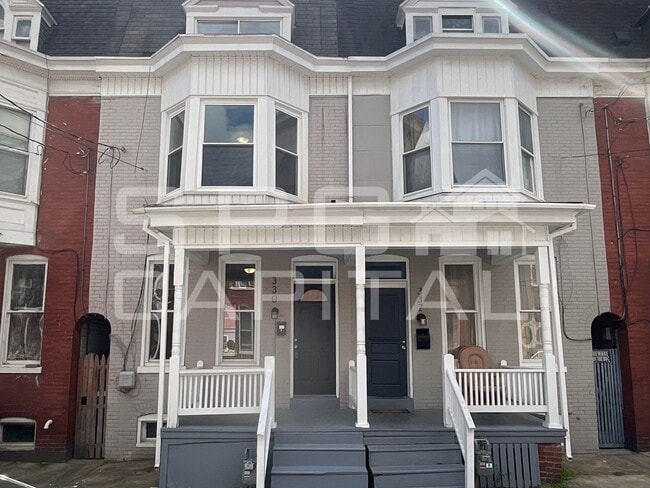 Building Photo - 330 Smyser St