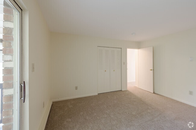 G-CKR Floor Plan - 2BR, 1BA_1063SF - Primary Bedroom