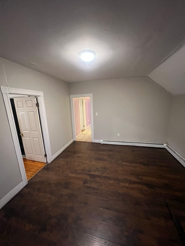 Building Photo - 827 Atwells Ave