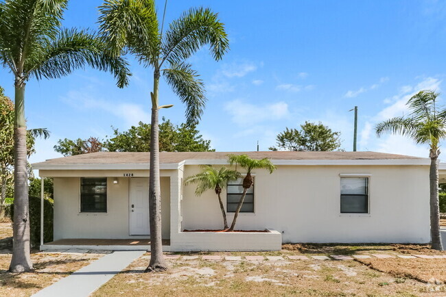 Building Photo - 1428 S D St Rental