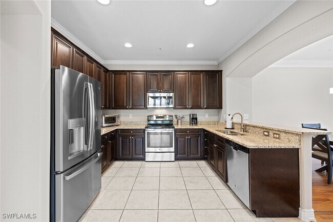 Photo - 9066 Albion Ln N Unidad 51-1