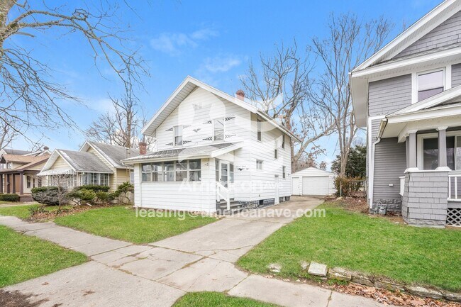 Photo - 1115 E Dayton St