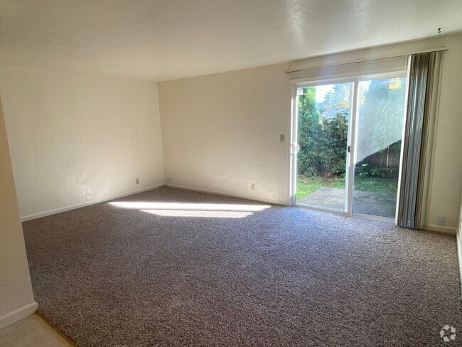 Building Photo - Great 2 bed-1 bath townhome in Cottage Grove!