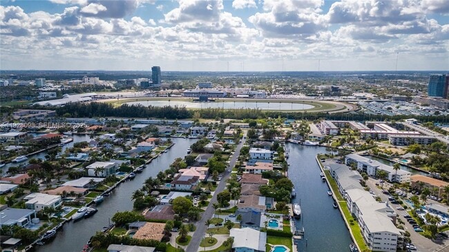 Building Photo - 401 Golden Isles Dr Unit 1012