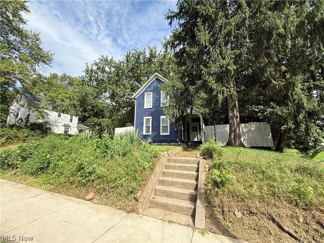 Photo - 131 W Miller Ave