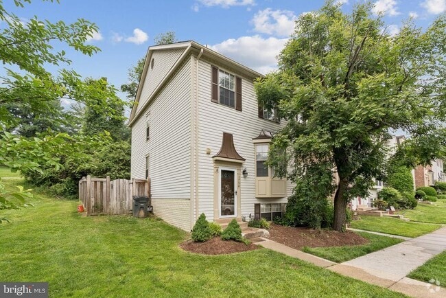 Building Photo - 5790 Burke Towne Ct Rental