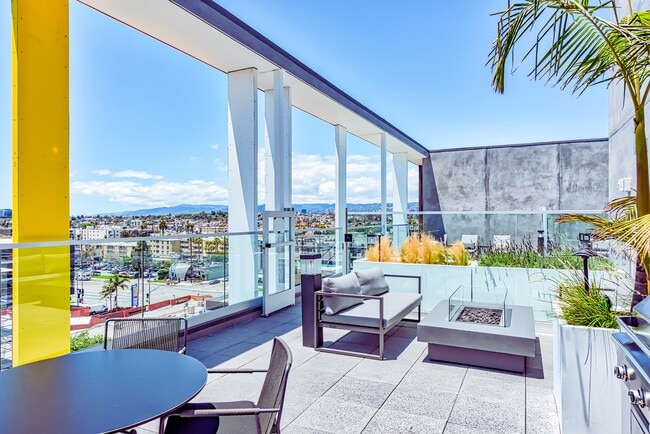 Cubierta superior mirando al norte - 3838 by CLG