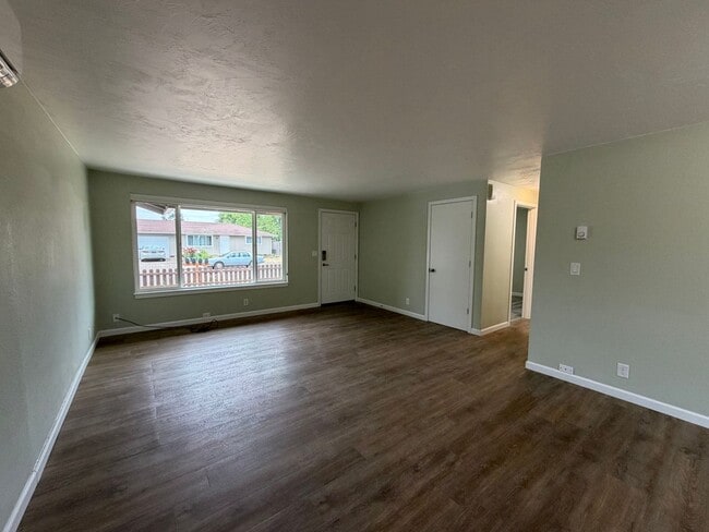 Photo - 2 Bedroom Duplex in Thurston/East Springfield Neighborhood