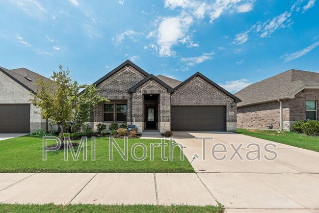3904 High Valley Dr