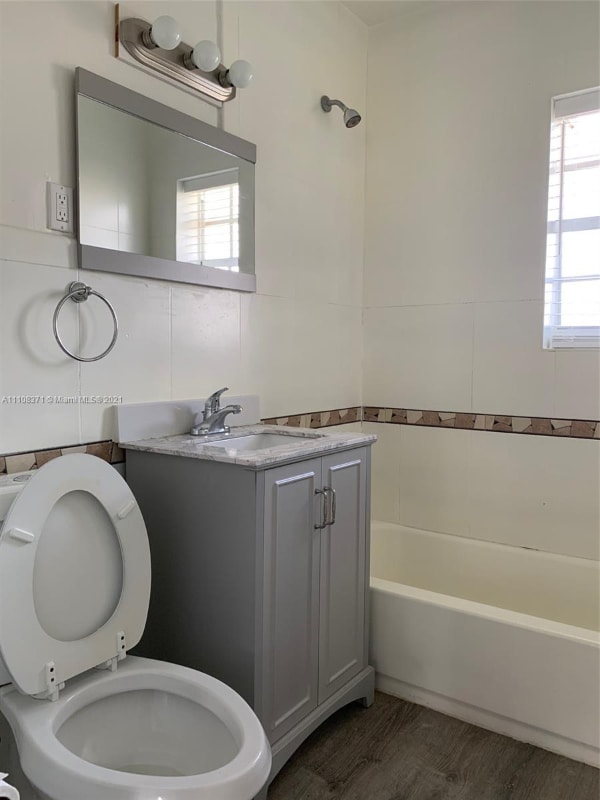 Photo - 12100 NE 5th Ave