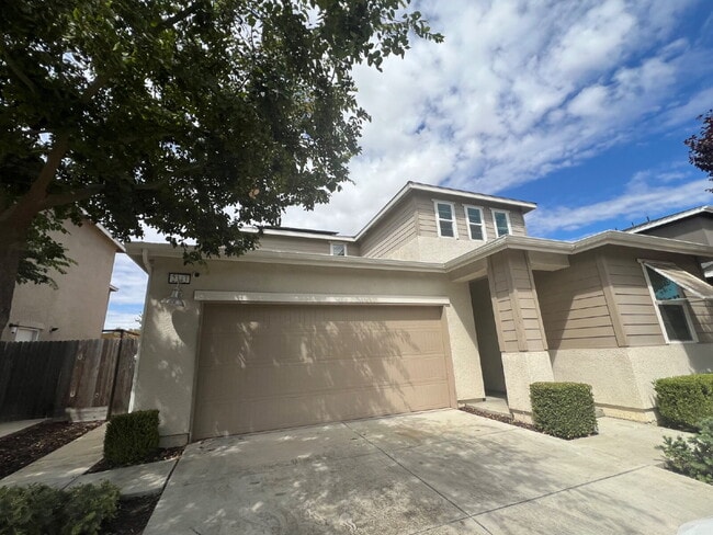 2343 Explorador Dr
