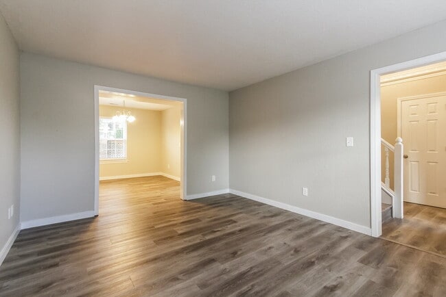 Photo - 4628 Welton St