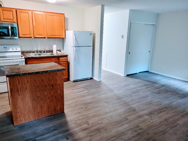 Photo - 14643 62nd St N