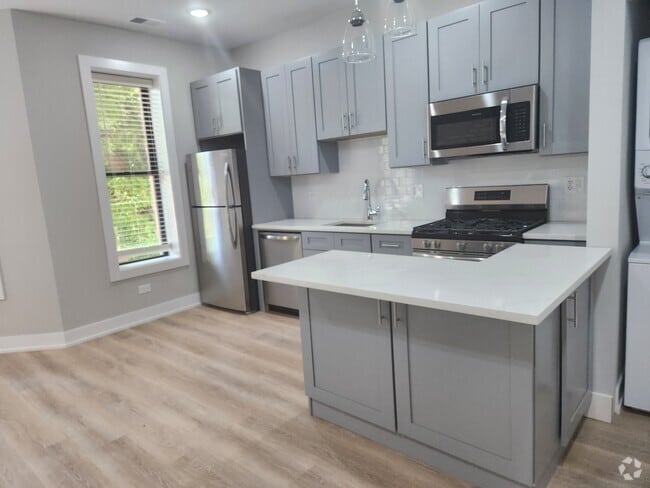 Building Photo - 437 W Belden Ave Unit 1 Rental