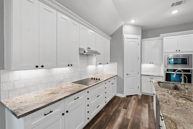 Photo - 203 E Salty St