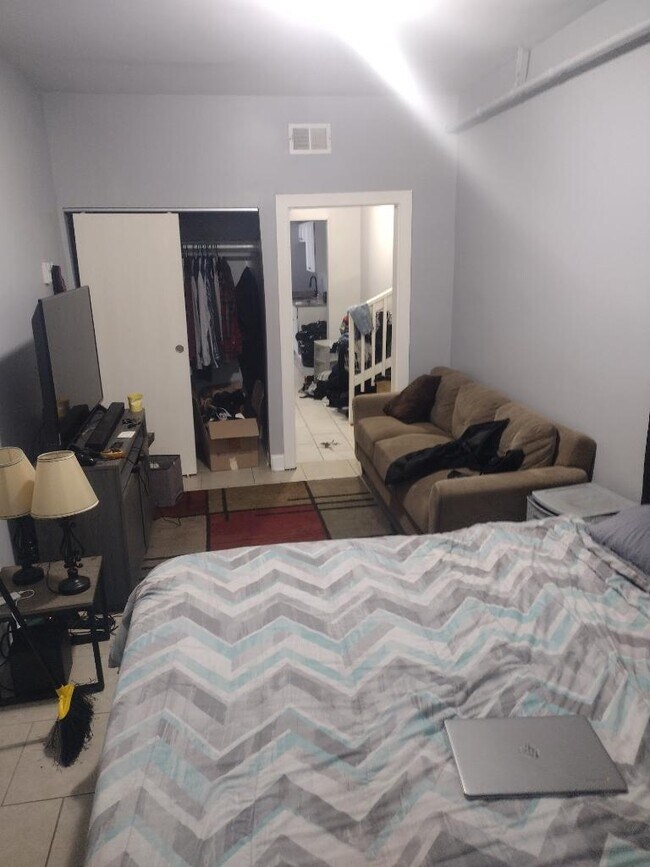 Photo - 6418 S Eberhart Ave Unit B