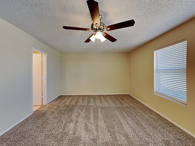 Photo - 2310 Graystone Dr