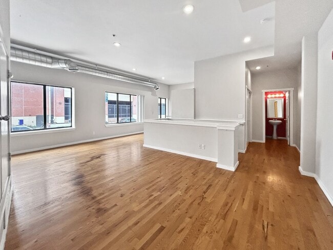 Photo - $0 DEPOSIT OPTION. 2 BED 2.5 BATH CONDO AT...