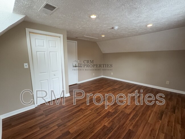 Photo - 619 W Monroe St