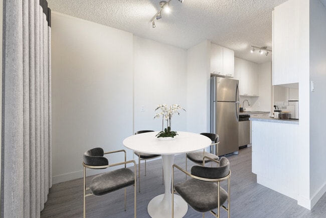 Photo - Ermineskin Place