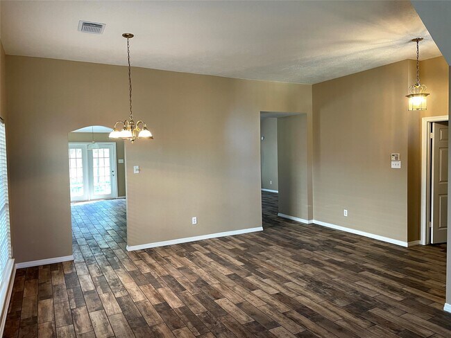 Photo - 6414 Founding Dr