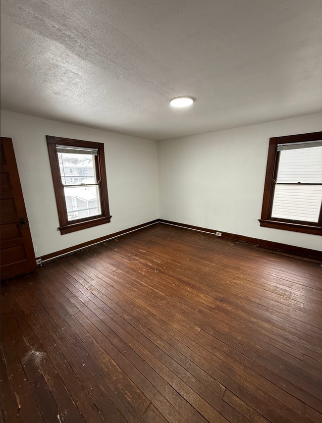 Photo - 836 St Nicholas Ave