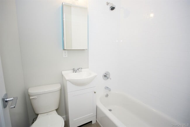Photo - 215 E Broadway Unit 5E