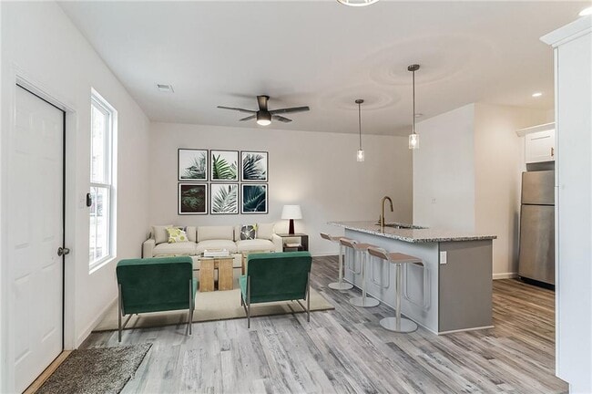 Photo - 4011 Redan Rd