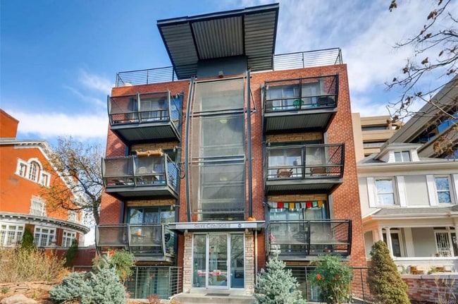 Building Photo - 1336 Logan St