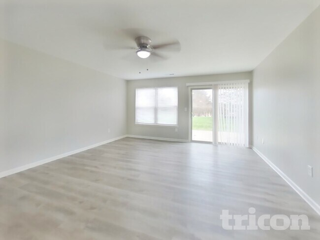 Photo - 11491 N Creekside Dr