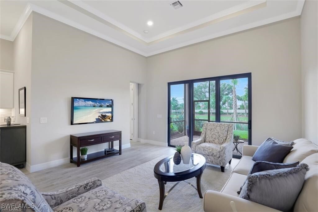 Photo - 7253 Wilton Dr N