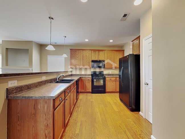 Photo - 6878 Coopers Hawk Trl