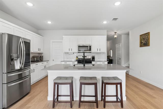 Photo - 2123 Pedigree Ln