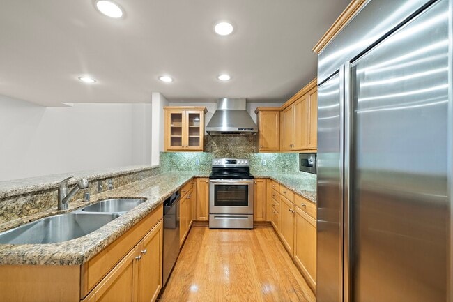 Photo - 914 Main St Unit 1105