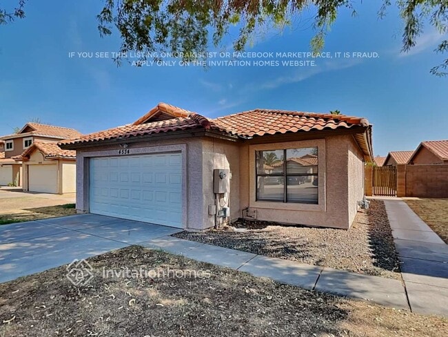 Photo - 4534 E Grove Ave