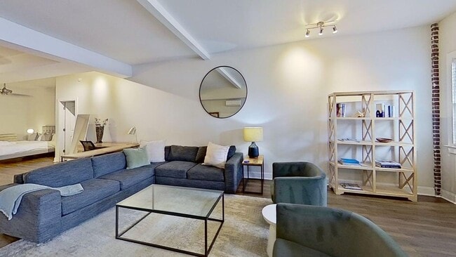 Building Photo - 139 Wentworth St Unit A Rental
