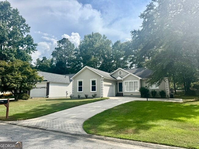 Building Photo - 220 Autumn Trace Ct Rental