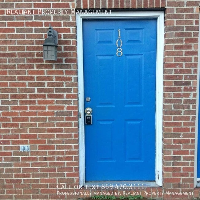 Photo - 108 Floyd Ct