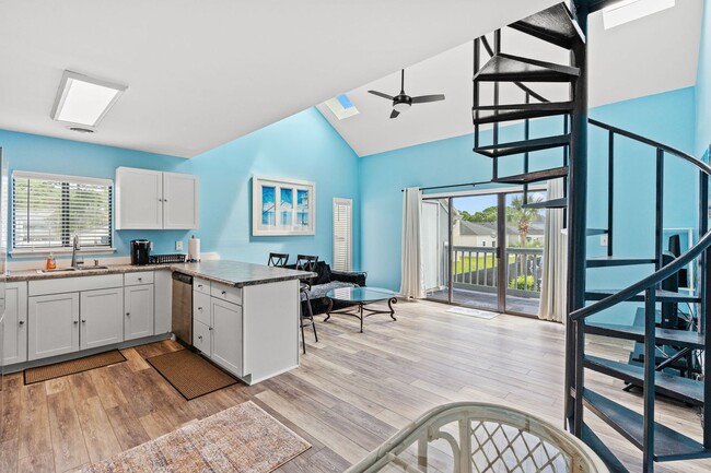 Photo - Fully furnished condo minutes from the beach!