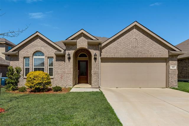 828 Skytop Dr